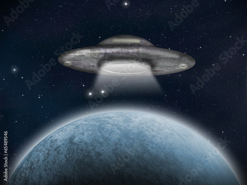 Fotomural An alien space craft or UFO near an earth-like planet