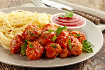 Wall Mural - Meatballs with tomato sauce and spaghetti