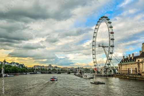 Fotomural London Eye and River Thames at sunset