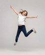 © Syda Productions - smiling little girl jumping