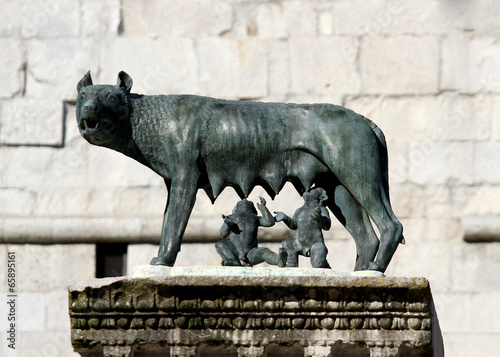 Valokuva Capitoline Wolf suckling the twin founders of ROME