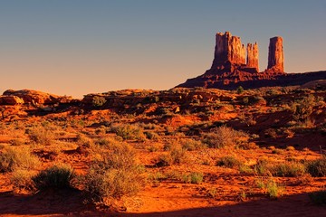 Wall Mural - Iconic American desert view at sunset near Monument Valley, USA