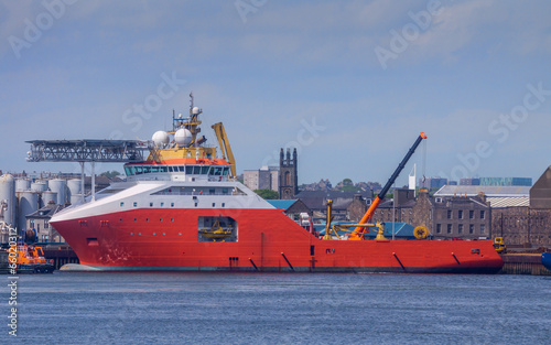 Naklejka - mata magnetyczna na lodówkę Red Ship in harbour