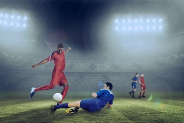 Aufkleber - Composite image of football players tackling for the ball
