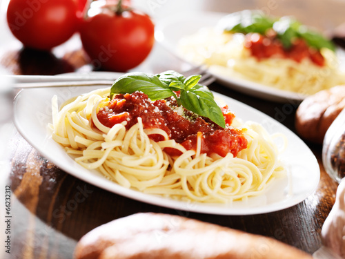 Fotografía italian spaghetti pasta with tomato sauce