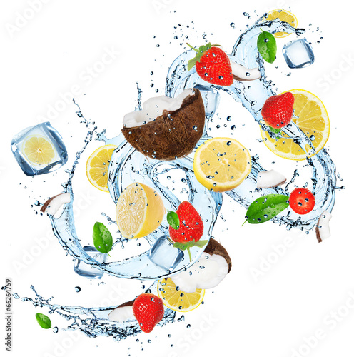 Fototapeta do kuchni Fresh Fruit with water splash