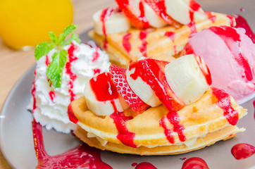 Sticker - Strawberry banana pancake