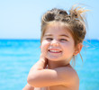© Uncleraf - Bambina al mare che ride