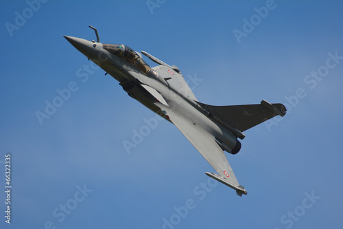 Fotomural Bas de paso avion de chasse 1