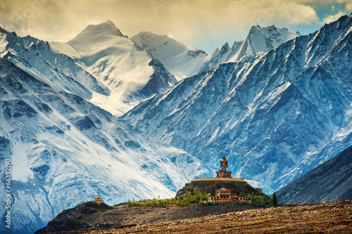 Cuadros en Lienzo Maitreya en el monasterio Disket, Ladakh, India