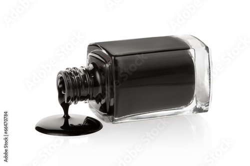 Vernis à ongles noir renversé sur blanc, tracé de détourage Tableau sur Toile
