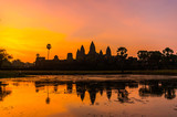 Fototapeta Krajobraz - Angkor Wat Sunrise in Siem Reap, Cambodia