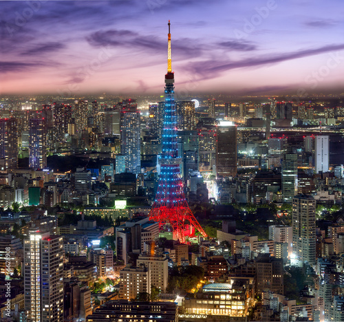 podswietlony-tokyo-tower