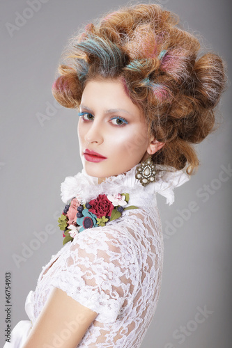 Naklejka - mata magnetyczna na lodówkę Glamorous Woman with Stylized Fanciful Coiffure