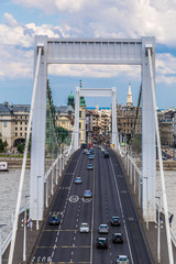 Elisabeth Bridge, Budapest, frontal view