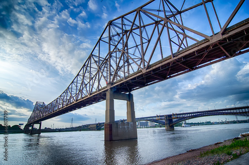 Fotografering early morning Cityscape of St. Louis skyline in Missouri state