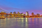 Fototapeta Miasta - Brooklyn bridge and Manhattan at dusk