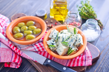 Canvas Print - cheese and olives