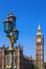 Fototapete - antike Straßenlaterne auf der Westminsterbrücke mit dem Big Ben