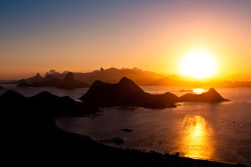 Fototapete - Rio de Janeiro Mountains by Sunset from City Park in Niteroi