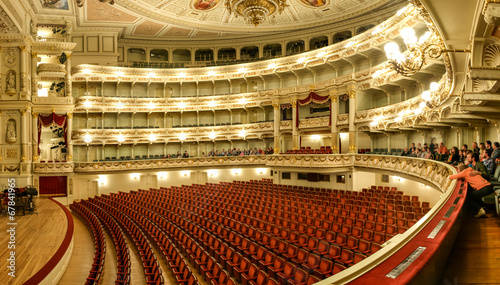 Mata magnetyczna Semperoper