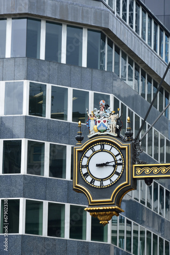 Naklejka ścienna Street clock in city of london