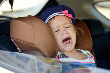 Wall Mural - child crying in car