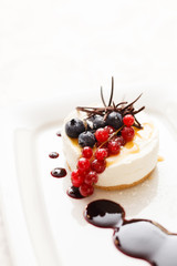 Poster - cheesecake with berries