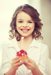 Canvas Print - girl with cupcake