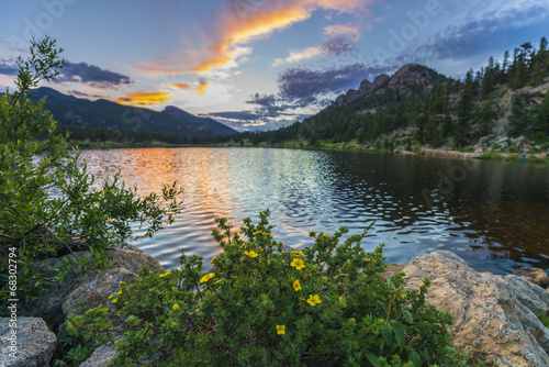 Nowoczesny obraz na płótnie Lilly Lake at Sunset - Colorado