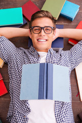 Canvas Print - Happy bookworm.