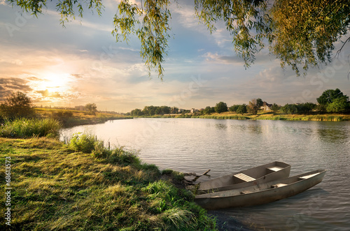 Naklejka na kafelki River in the countryside