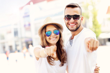 Canvas Print - happy couple in the city