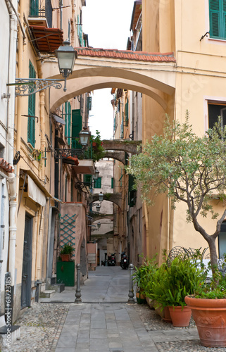 Fototapeta na wymiar the arches of Sanremo