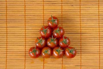 Tomato pyramid