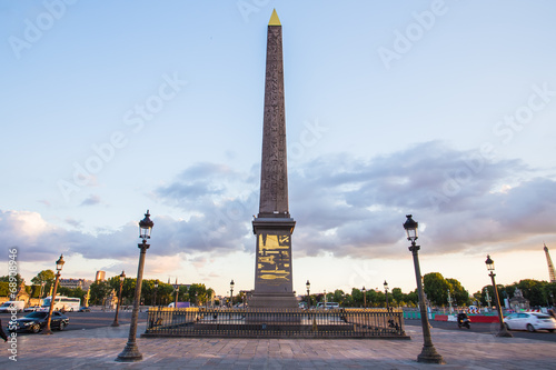 Fotografía Obelisk of Luxor at Night, Paris, France
