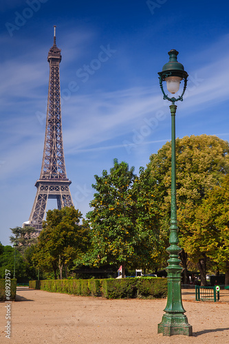 Fototapeta na wymiar Paris Eiffel Tower