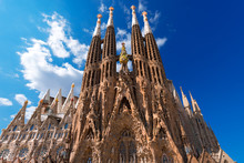 Temple Expiatori De La Sagrada Familia - Barcelona Spain
