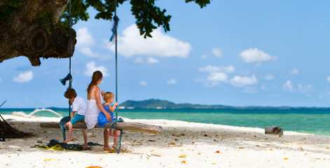 Wall Mural - family on vacation