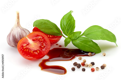 Naklejka nad blat kuchenny tomato, basil and balsamic vinegar