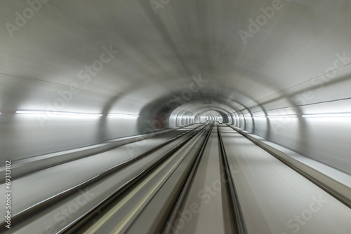Fotomural Túnel real con alta velocidad