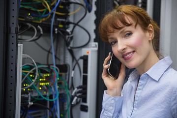Aufkleber - Technician talking on phone while analysing server
