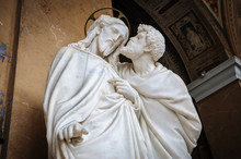 Kiss Of Judas Statue