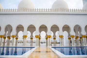 Wall Mural - The famous Sheikh Zayed mosque