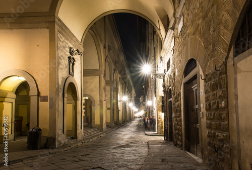 Obraz w ramie Old street in Florence, Italy