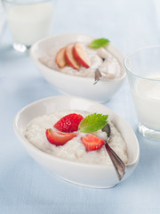 Wall Mural - porridge with fruit and berr