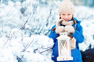 Canvas Print - Little girl with Christmas lantern