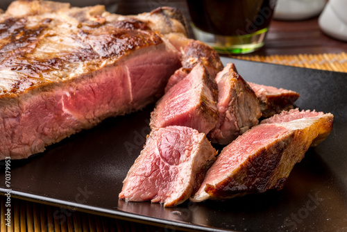 Fotografía Costata fiorentina di manzo cotta alla piastra servita