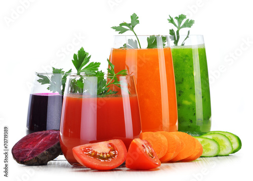 Plakat na zamówienie Glasses with fresh vegetable juices isolated on white