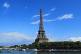 Fototapeta  - La Tour Eiffel à Paris, France